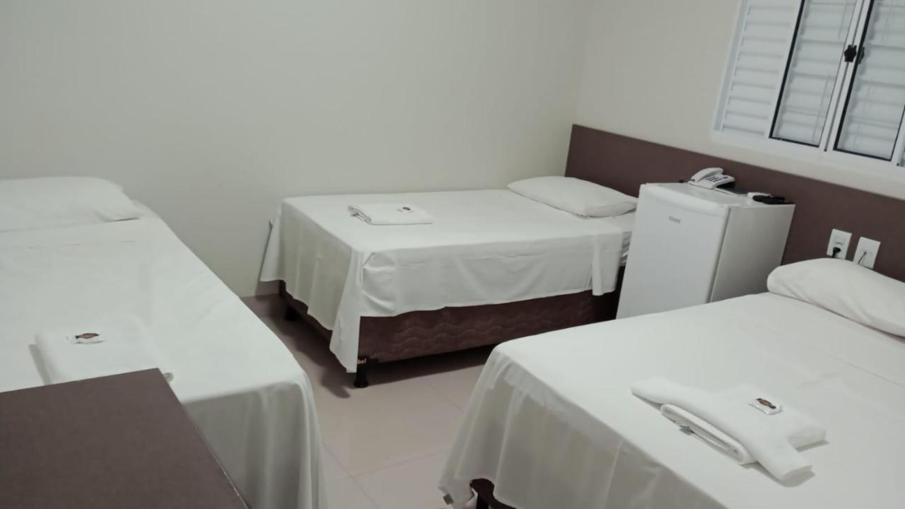 Hotel Plaza Pontes E Lacerda Exteriör bild